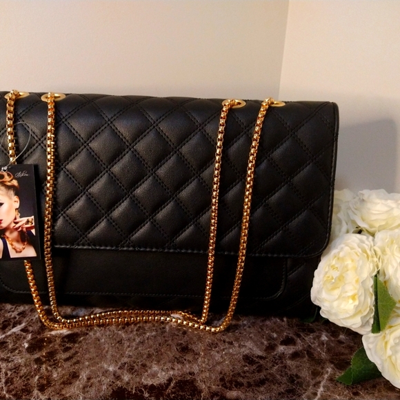 Black Elegant Diamond Quilted Old Hollywood Shoulder Bag - Picture 1 of 5